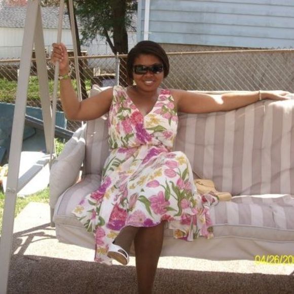 Poshmark profile picture for @moods